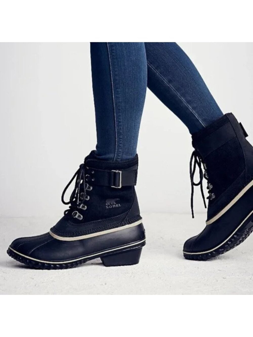 Sorel Winter Fancy Lace II Waterproof Snow Boots Size 8